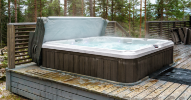 The Best Time of Year to Install a Hot Tub: Seasonal Insights