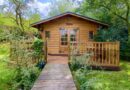 Beautiful Log Cabins with Boats in Cambridgeshire for a Relaxation Retreat