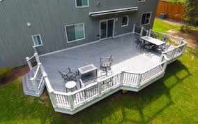 Composite Deck Costs: Budget and Plan with Confidence