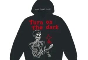 BROKEN-DARK-HOURS-ZIP-UP-HOODIE