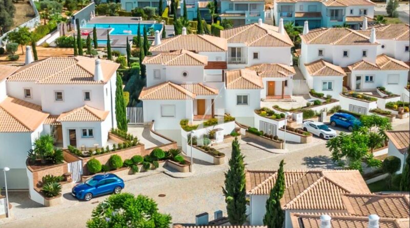 buy property in vilamoura