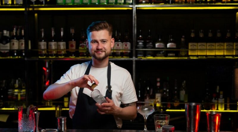 bartender wear leather apron