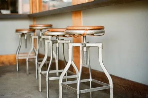 Bar and pub stools